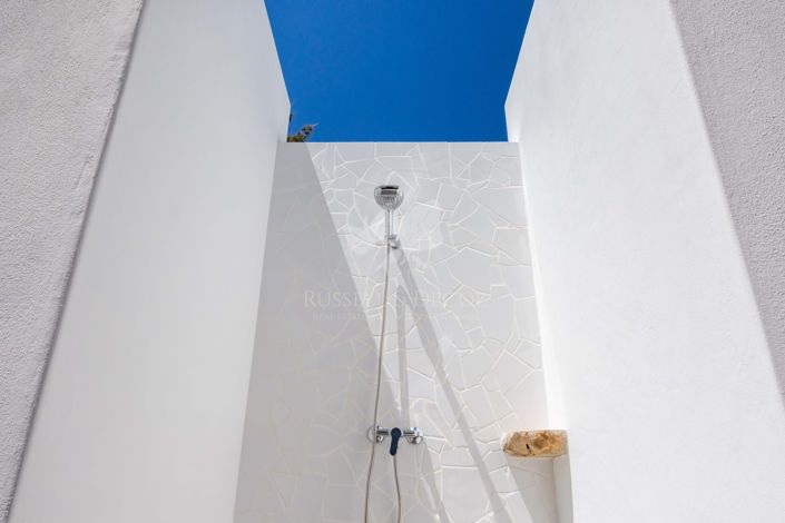 Image No.30-6 Bed Villa for sale