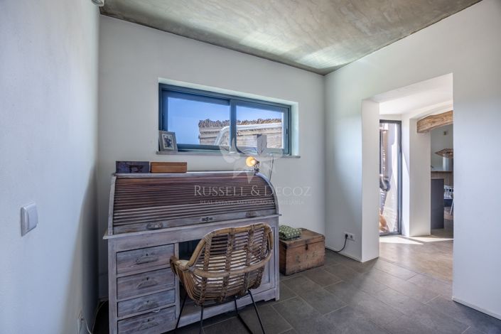 Image No.12-3 Bed Farmhouse for sale