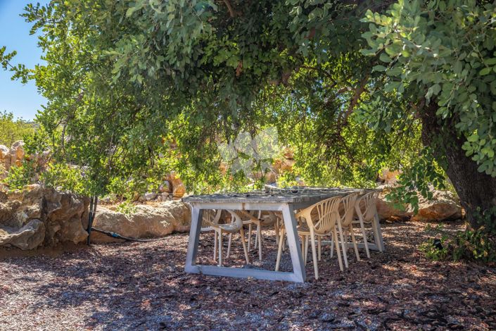 Image No.23-3 Bed Farmhouse for sale