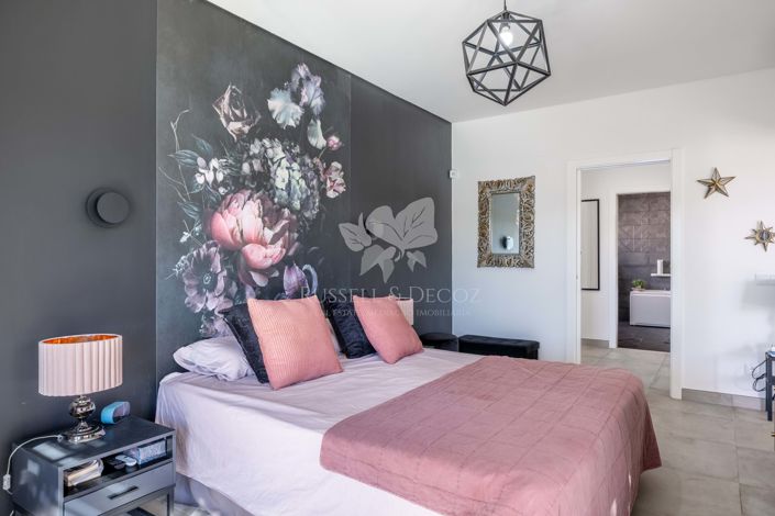 Image No.16-4 Bed Villa for sale