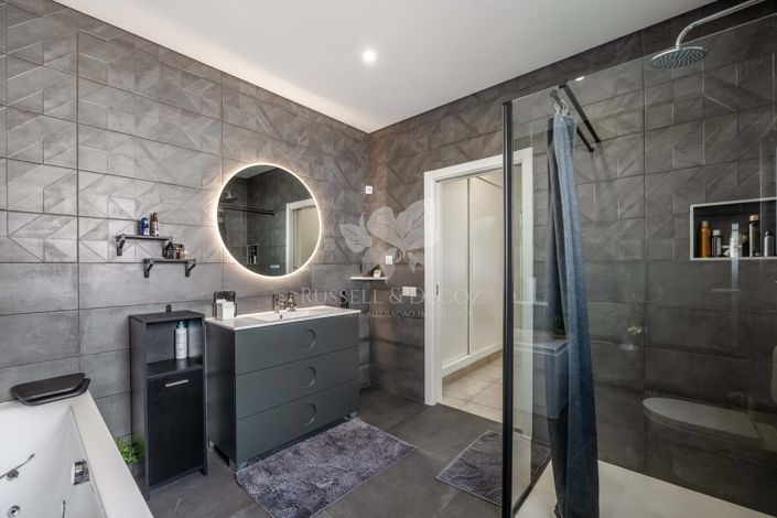 Image No.25-4 Bed Villa for sale