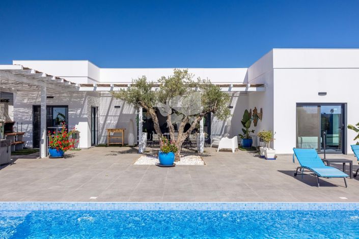 Image No.27-4 Bed Villa for sale