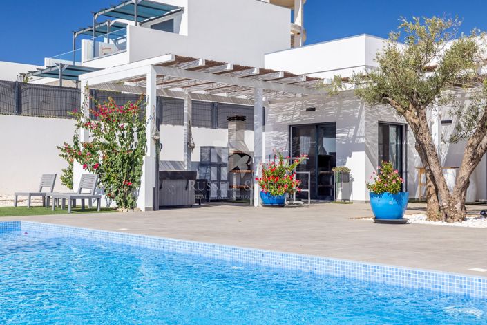 Image No.31-4 Bed Villa for sale