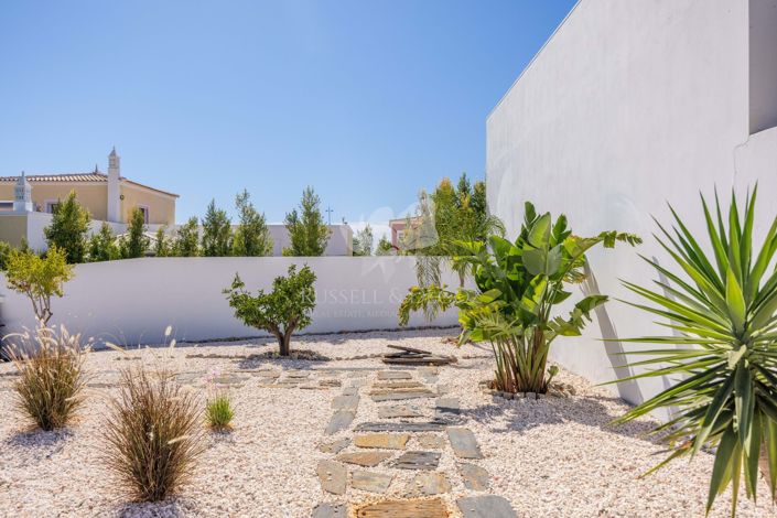 Image No.32-4 Bed Villa for sale