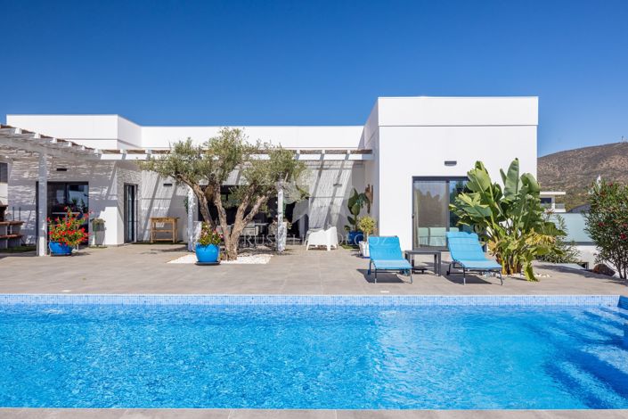 Image No.38-4 Bed Villa for sale