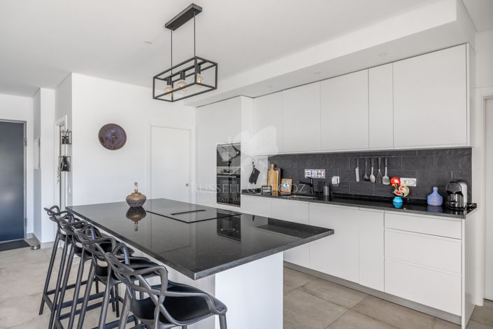 Image No.8-4 Bed Villa for sale