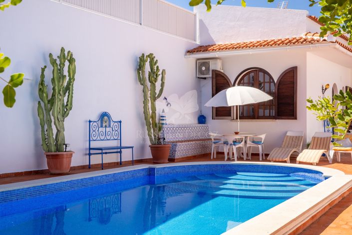 Image No.23-4 Bed Villa for sale