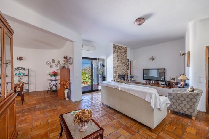 Image No.9-4 Bed Villa for sale