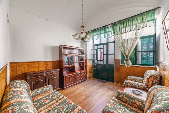 Image No.5-4 Bed Townhouse for sale