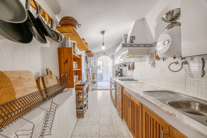 Image No.4-4 Bed Farmhouse for sale