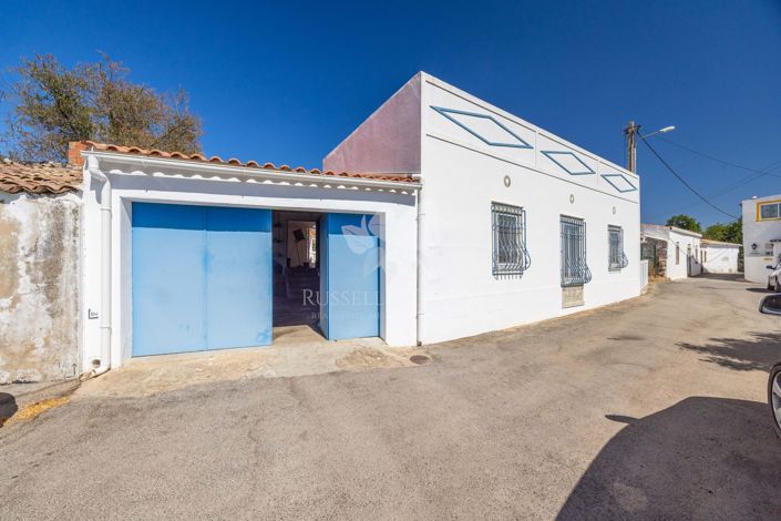 Image No.40-4 Bed Farmhouse for sale