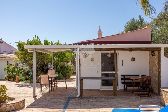 Image No.44-4 Bed Farmhouse for sale