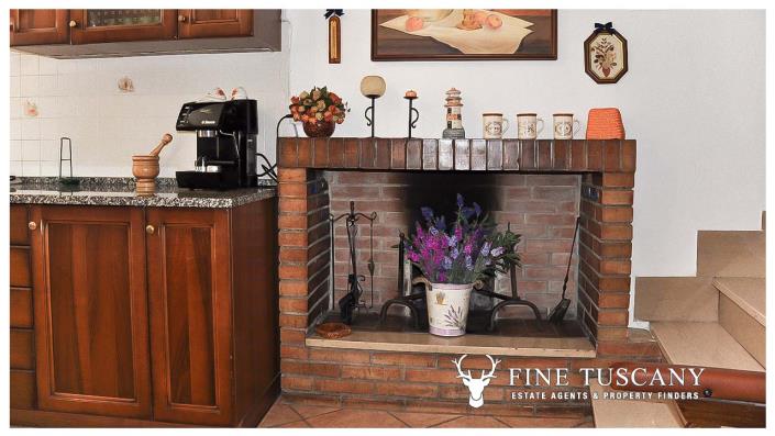 Image No.10-3 Bed House for sale