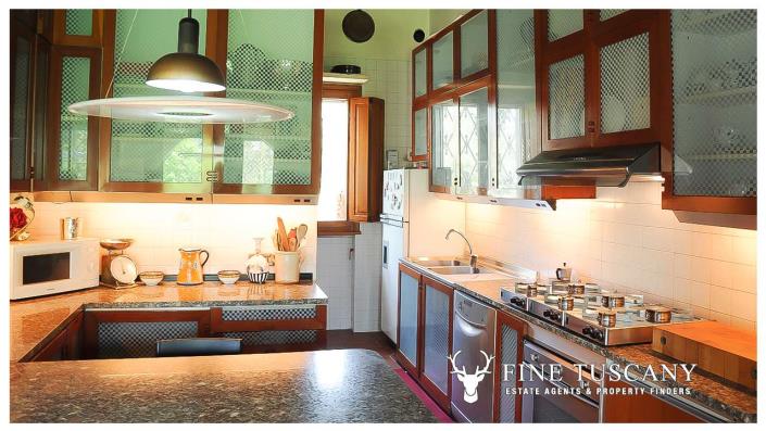 Image No.18-5 Bed House/Villa for sale