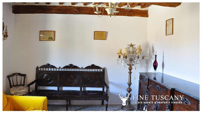 Image No.24-4 Bed Country House for sale