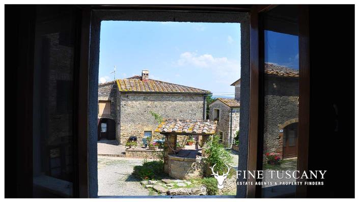 Image No.26-4 Bed Country House for sale