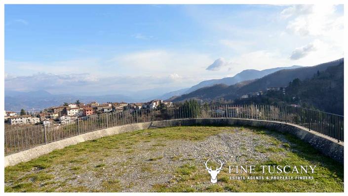 Image No.28-10 Bed Country House for sale