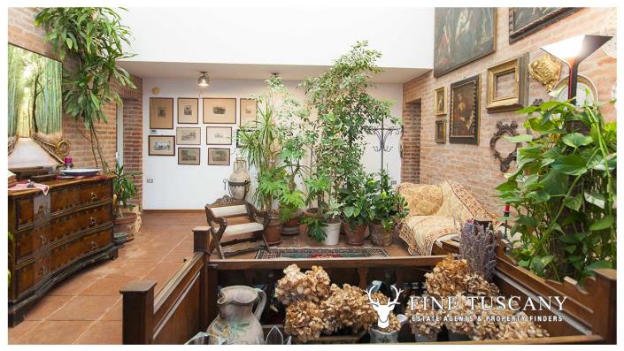 Image No.4-5 Bed House/Villa for sale