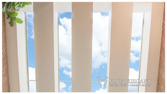 Image No.6-5 Bed House/Villa for sale