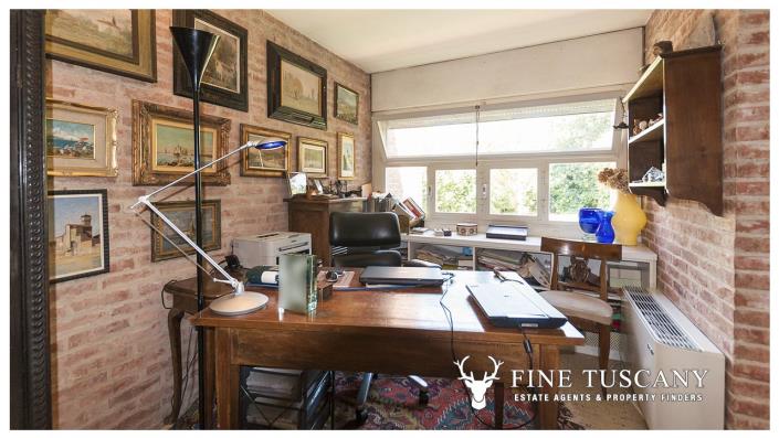 Image No.18-5 Bed House/Villa for sale