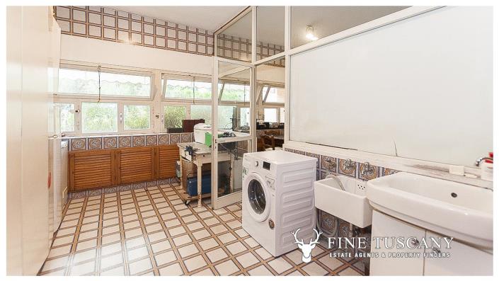 Image No.22-5 Bed House/Villa for sale