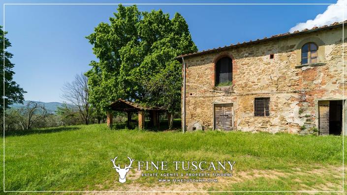 Image No.12-6 Bed Country House for sale