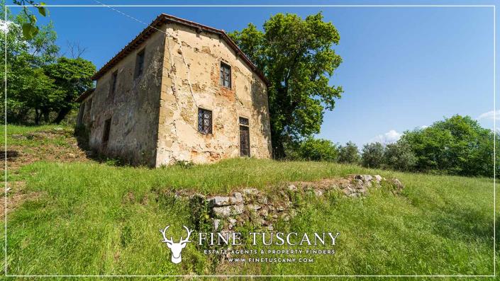 Image No.17-6 Bed Country House for sale