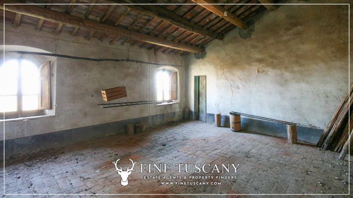 Image No.30-6 Bed Country House for sale