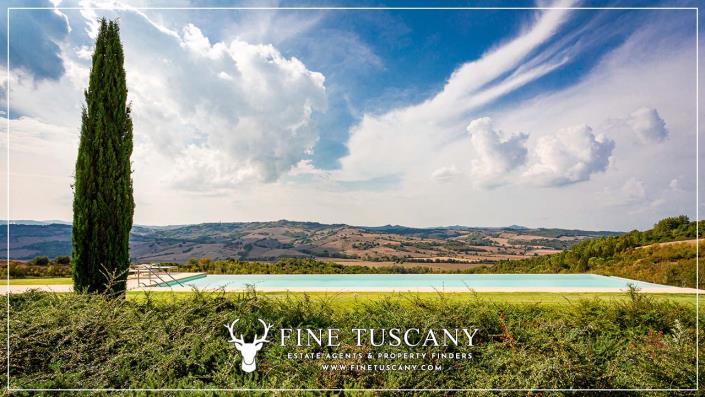 Image No.42-5 Bed Farmhouse for sale