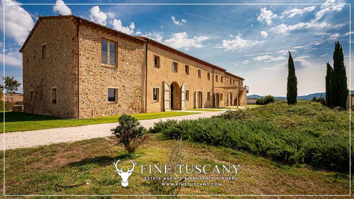 Image No.43-5 Bed Farmhouse for sale