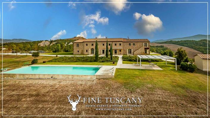 Image No.45-5 Bed Farmhouse for sale