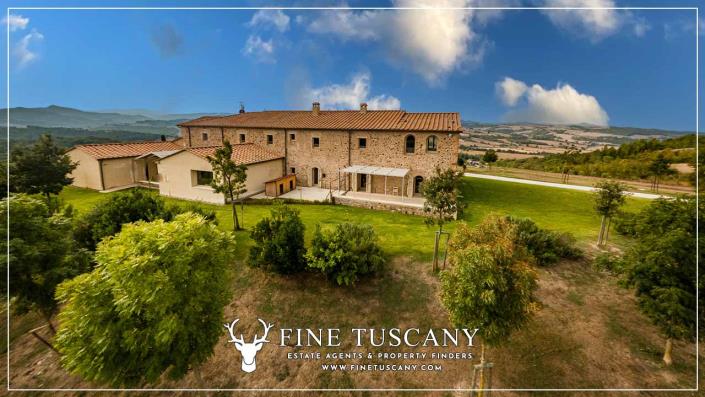 Image No.47-5 Bed Farmhouse for sale