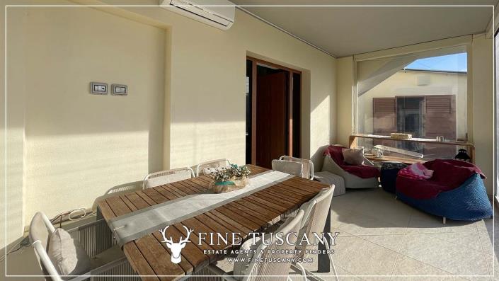 Image No.4-4 Bed Villa for sale