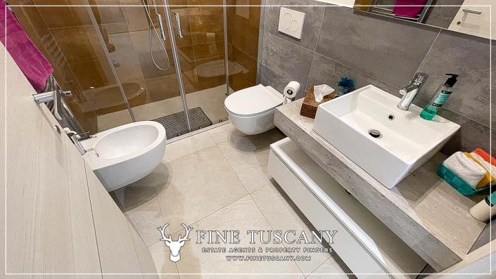 Image No.19-4 Bed Villa for sale