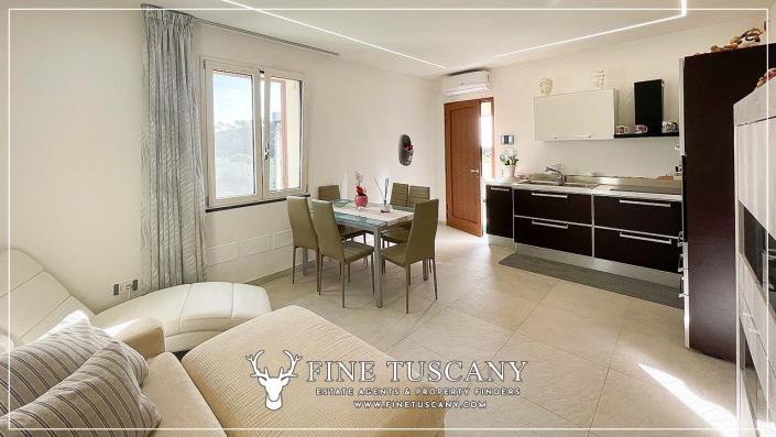 Image No.32-4 Bed Villa for sale