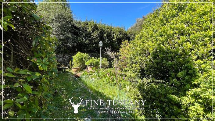 Image No.2-7 Bed House/Villa for sale