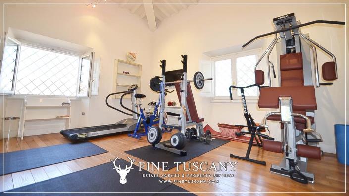 Image No.23-8 Bed Villa for sale