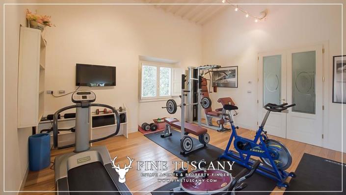 Image No.24-8 Bed Villa for sale