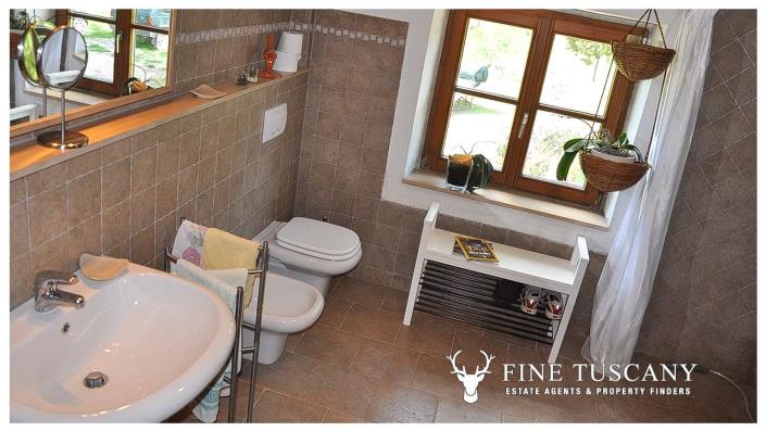 Image No.44-4 Bed Country Property for sale