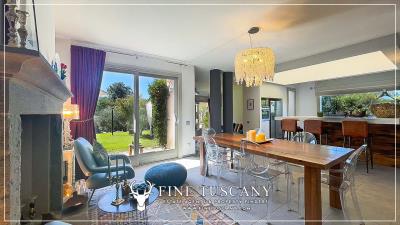 Modern-Villa-with-Garden-and-Pool-for-sale-in-Bientina-Pisa-Tuscany-Italy-1