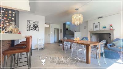 Modern-Villa-with-Garden-and-Pool-for-sale-in-Bientina-Pisa-Tuscany-Italy-3