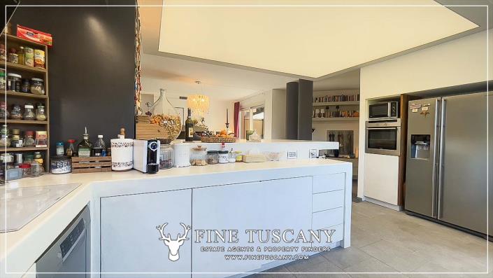 Image No.10-3 Bed Semi-Detached for sale