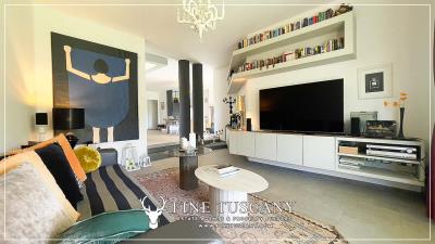 Modern-Villa-with-Garden-and-Pool-for-sale-in-Bientina-Pisa-Tuscany-Italy-12