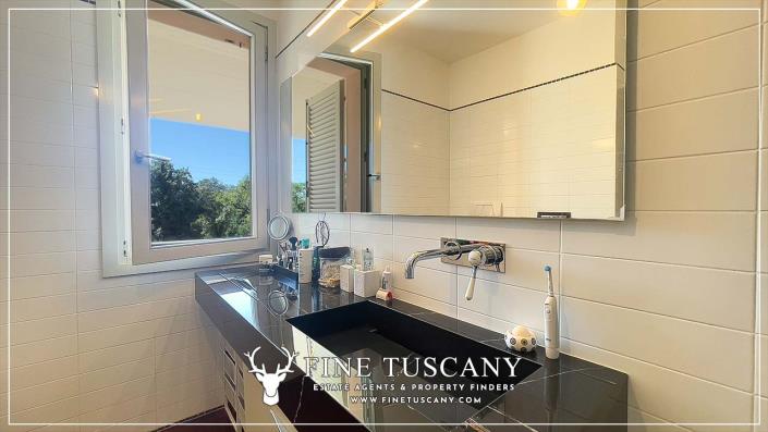 Image No.32-3 Bed Semi-Detached for sale