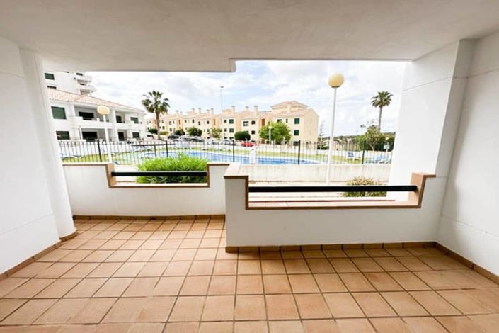 Image No.8-2 Bed Apartment for sale