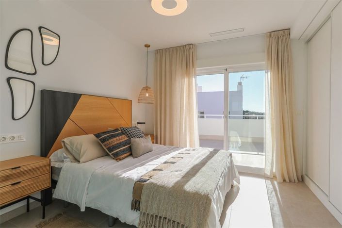 Image No.14-3 Bed Villa for sale