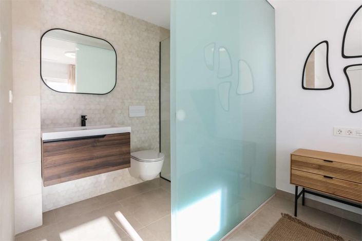 Image No.15-3 Bed Villa for sale