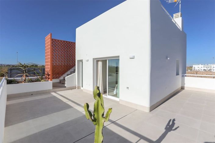 Image No.4-3 Bed Villa for sale