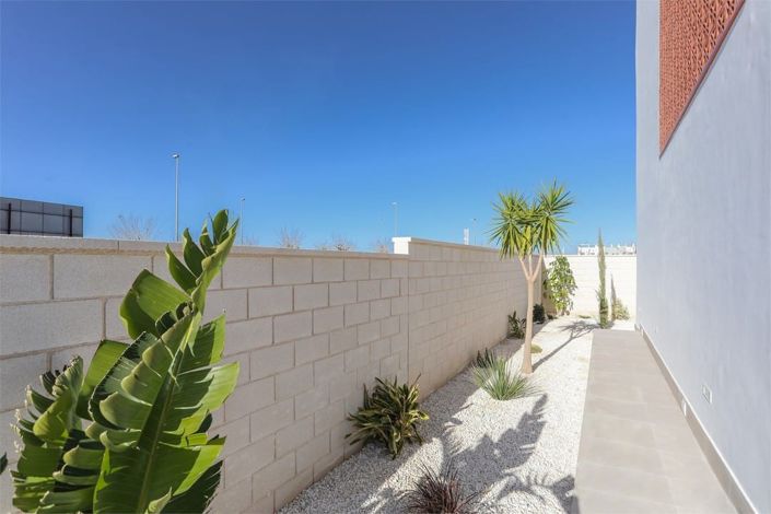 Image No.6-3 Bed Villa for sale