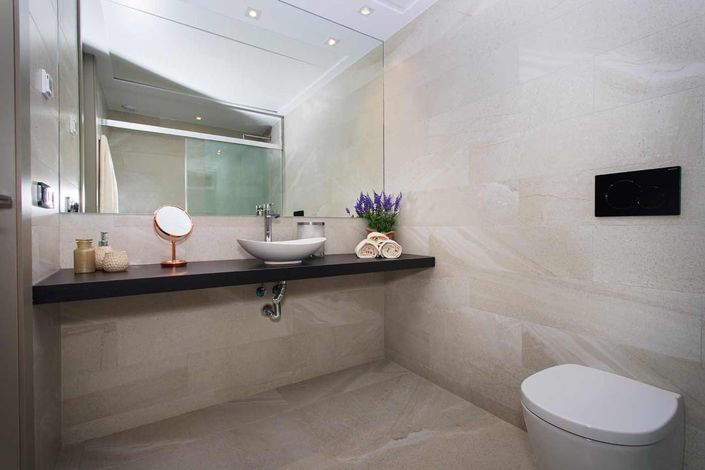 Image No.12-3 Bed Townhouse for sale